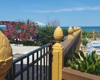 La Bella Oceanfront Inn - Daytona - Biển Daytona - Ban công