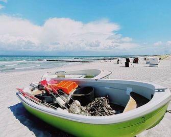 Bootsanleger, Landhaus Haven Höövt - Ahrenshoop - Strand