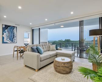 Allure Mooloolaba - Mooloolaba - Living room