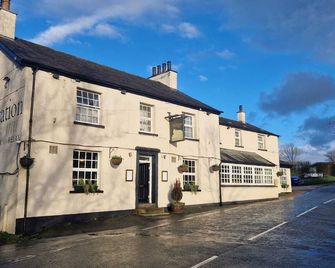 Station Inn - Kendal - Building