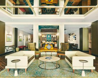 The Draftsman, Autograph Collection - Charlottesville - Recepción