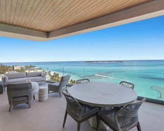Beachfront 3 bedroom Luxury Residence - Nassau - Balcony
