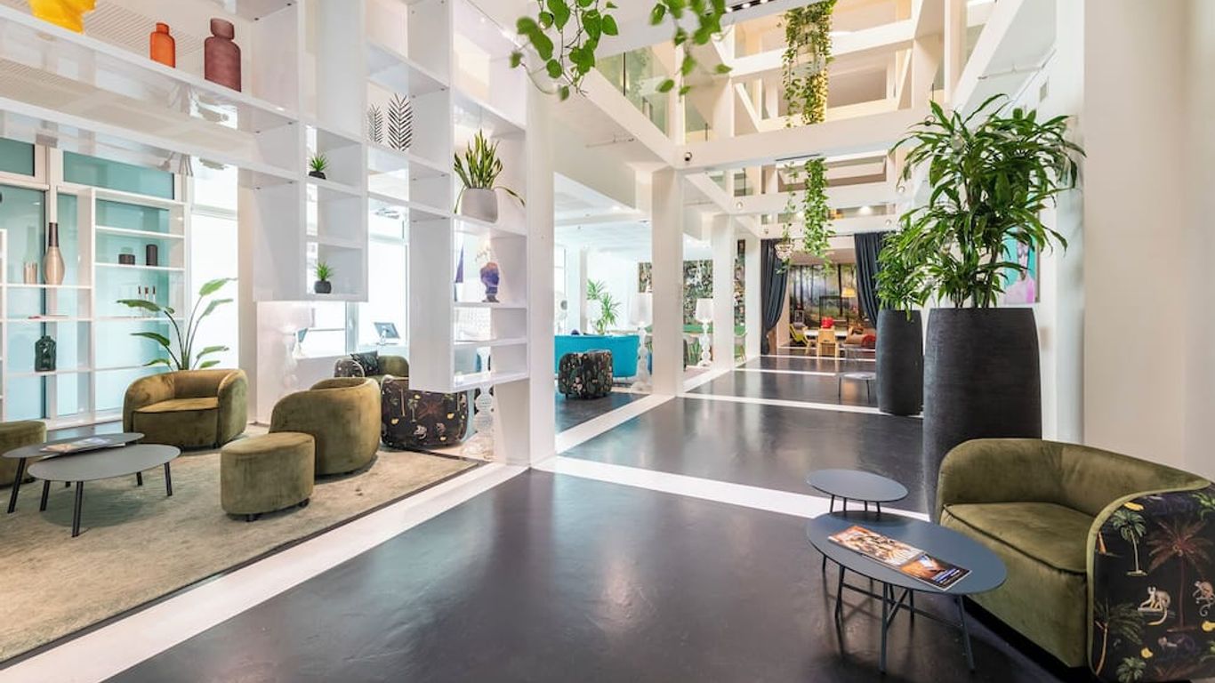 فندق مو.أوم