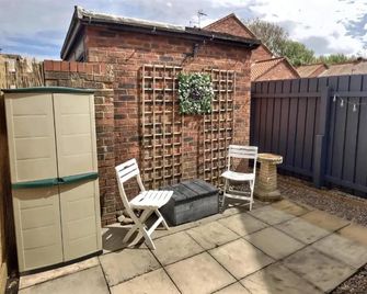 52 Minster - Beverley - Patio