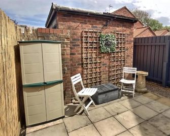 52 Minster - Beverley - Patio