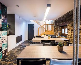 Mountain Hostel Tarter - El Tarter - Dining room