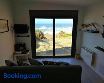 A Guaira, fantástico apartamento al borde del mar - Oya - Sala de estar