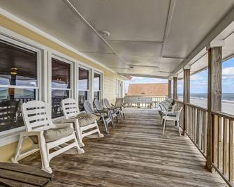 Oceanfront Parardise! Private Home Just Steps To The Ocean! - Vilano Beach - Balcony