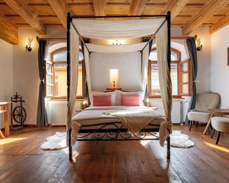 Boutique Hotel von Graf - Sighisoara - Bedroom