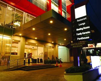Airy Senapelan M Ali 118 Pekanbaru - Pekanbaru - Edificio