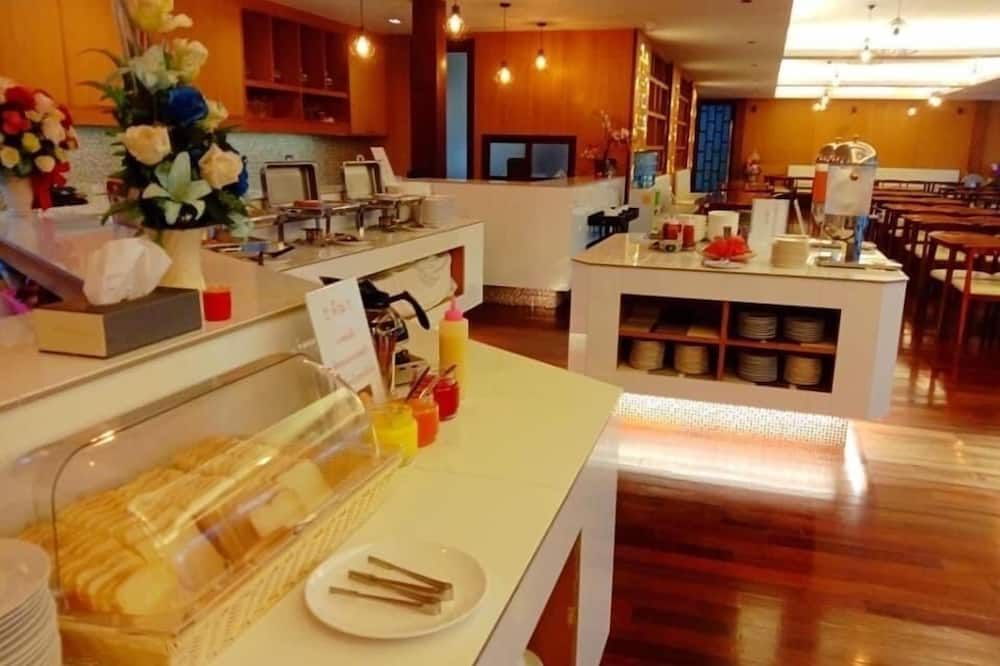 Tai-Shan Suites - Ratchaburi - Buffet