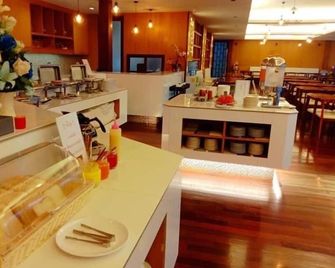 Tai-Shan Suites - Ratchaburi - Buffet