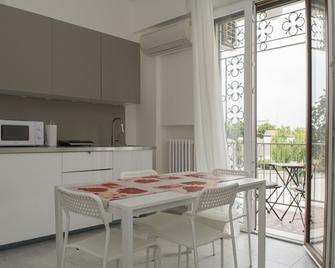 2 bedroom apartment center S. Bonifacio - San Bonifacio - Кухня