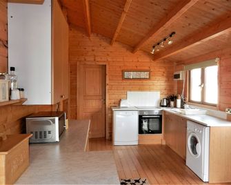 Pennylands Hill View Lodge - Broadway - Keuken