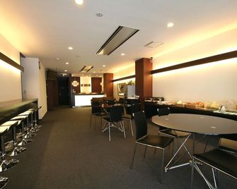 Hotel Abest Kochi - Kochi - Restaurant