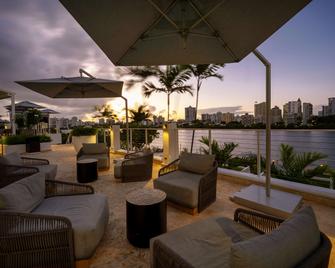 هيلتون جاردن إن سان خوان كوندادو - سان جوان - شرفة مرصوفة