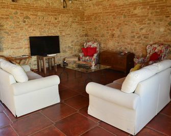 Agriturismo Le Terre Di Zoe' - Limbadi - Sala de estar