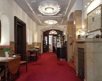 Hotel Goldener Anker - Bayreuth - Living room