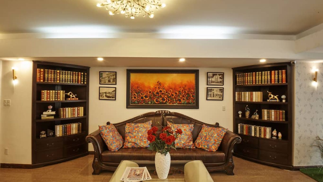 ساي جونز بوك هوتل - ذي أيربورت فرونت