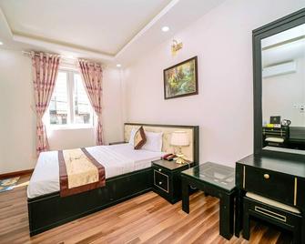 Vinh Hoi Hotel - Pleiku - Camera da letto