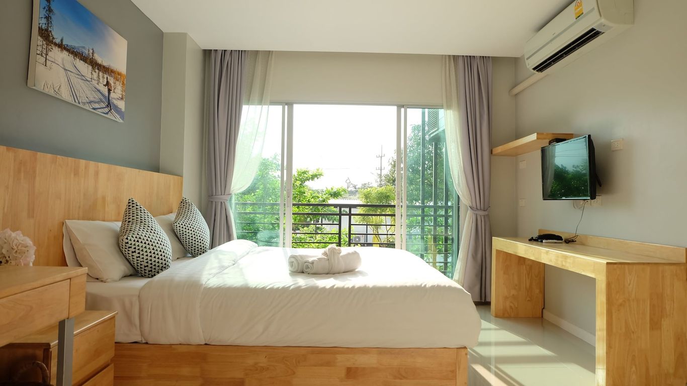 إنتربارك هوتل آند ريزيدنس إيسترن سي بورد رايونج