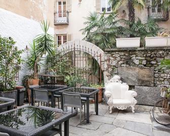 Caffè dell'Arte Boutique Rooms - לוקרנו - פטיו