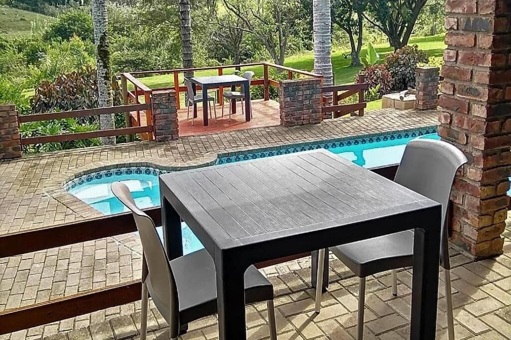 Farm View Guest House - East London - Pool