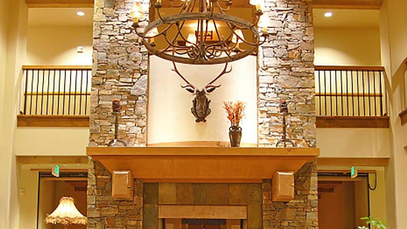 Raintree's Miners Club