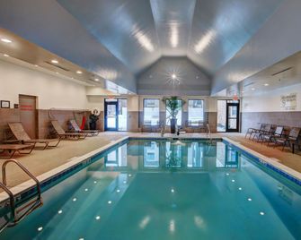 Hampton Inn & Suites Baltimore/Aberdeen - Aberdeen - Pool