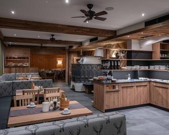 Pension Central mit Landhaus Central - Fugen  - Restaurante