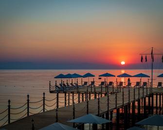Sealife Kemer Resort Hotel - Antalya - Playa
