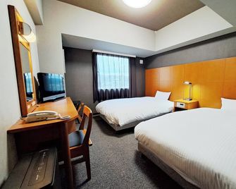 Hotel Route-Inn Shinjyo Ekimae - Shinjō - Habitación