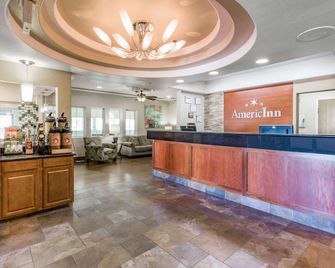 AmericInn by Wyndham Des Moines Airport - Des Moines - Resepsionis