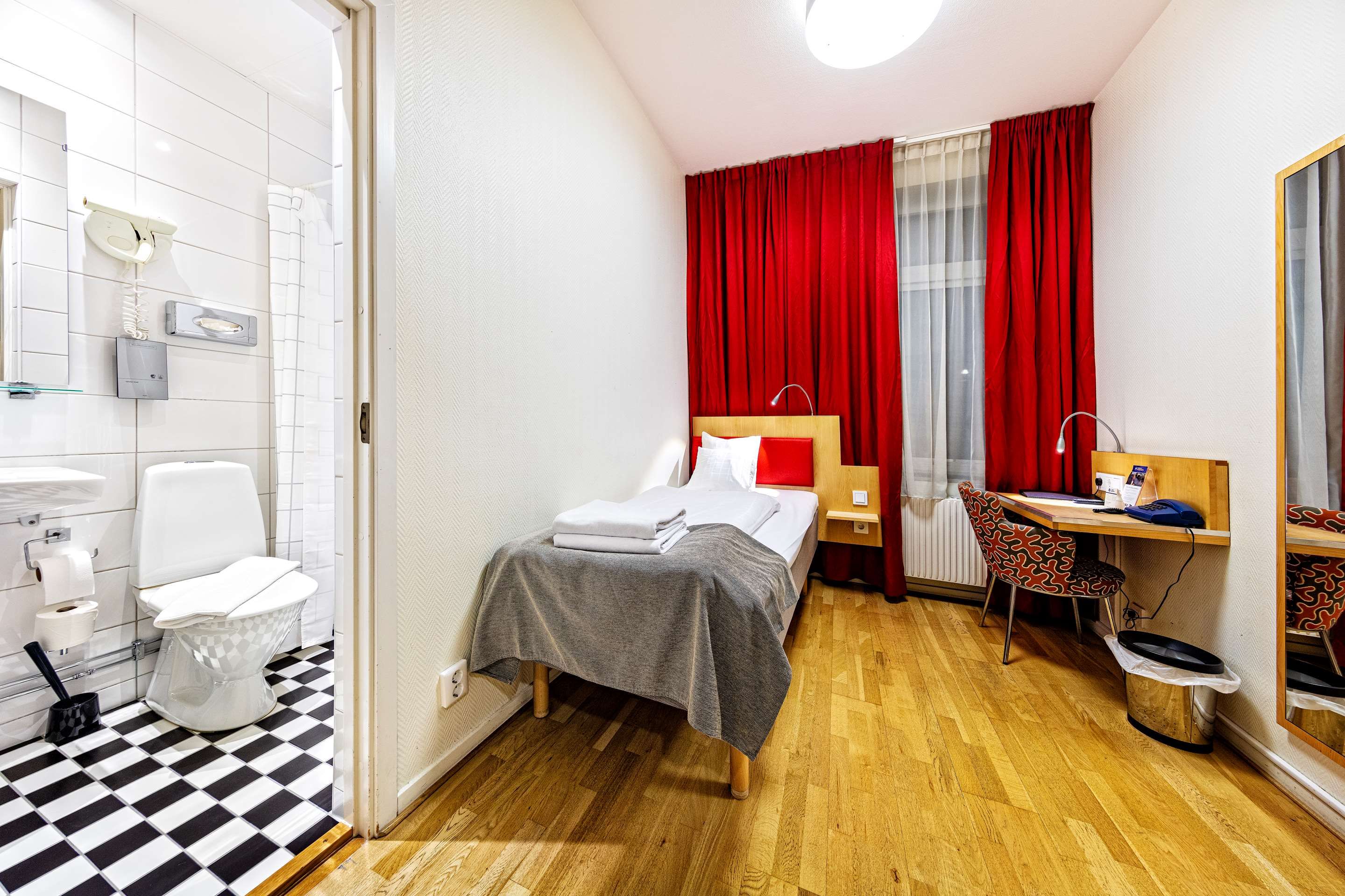 Bedroom view of Best Western Hotel Royal