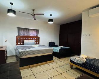 Hotel Colonos Los Cabos - Cabo San Lucas - Спальня