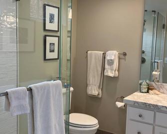 Lovely Land Park Cottage - Sacramento