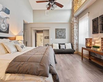 Luxe Condo w/ Game Area, Walk to Beach & Boardwalk - Wildwood - Habitación