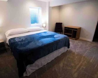 •Vibrant 4 bedroom house 2 king beds in Ankeny• - Ankeny - Phòng ngủ