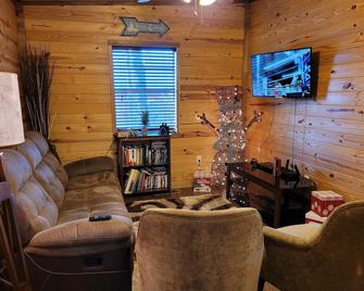 Treehouse Cabin/ Beach and Lake Access - Pottsboro - Sala de estar