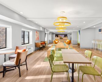 Spark by Hilton Matteson Chicago I 57 - Matteson - Jídelna