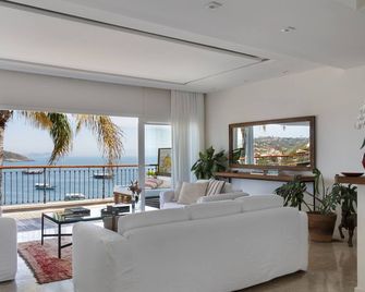 Casas Brancas Boutique Hotel & Spa - בוזיוס - סלון