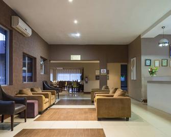 Kadoma Hotel & Conference Centre - Kadoma - Lobby