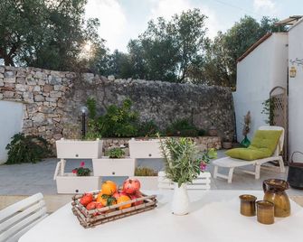 Sea and the city Apartments by Wonderful Italy - Ostuni - Patio