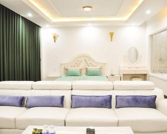 Phoenix Hotel - Thanh Hoa - Bedroom
