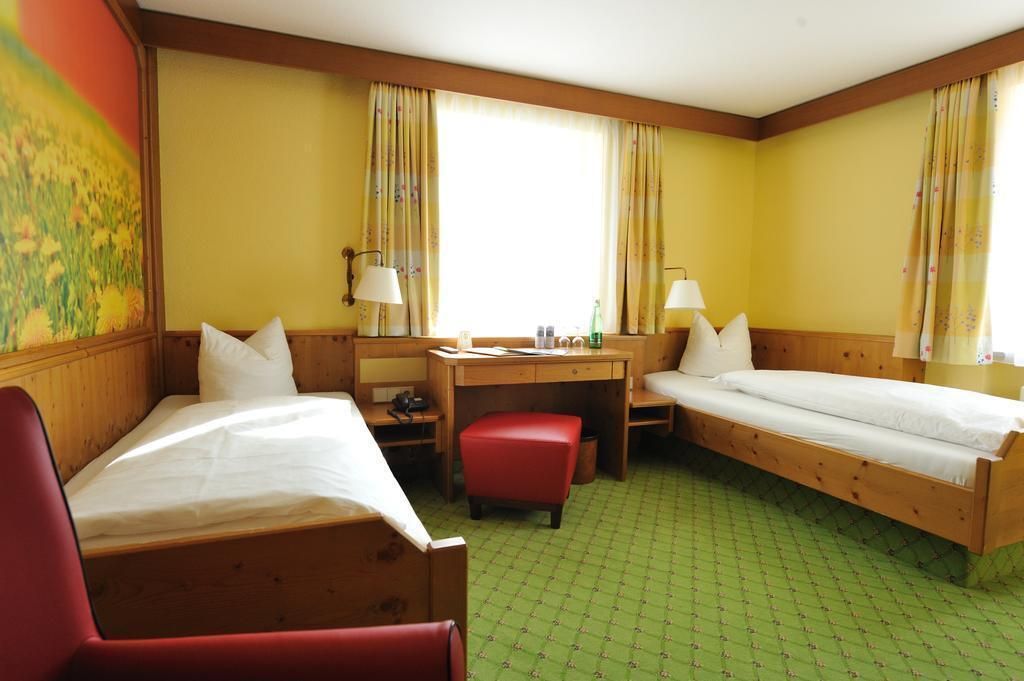 Hotel Gasthof Stift - Lindau - غرفة نوم