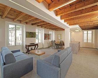 Dimore del Centro - Domus Coeli - Salò - Phòng khách