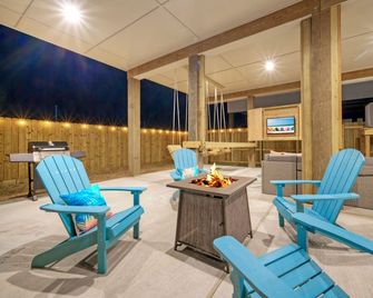 Flirty Flamingo by Avantstay Private Pool, Firepit, Balcony - Port Aransas - Uteplats