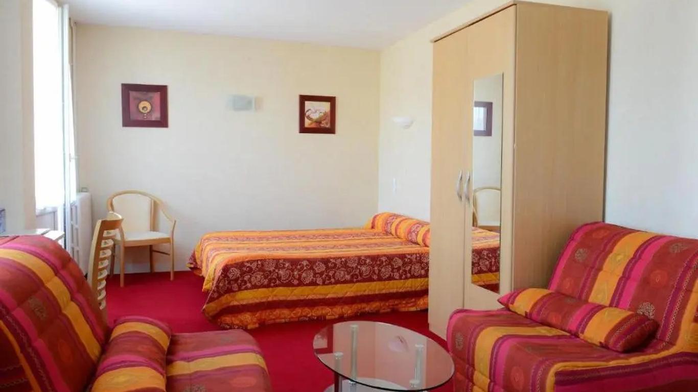 Logis Hotel Du Commerce
