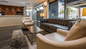 Best Western Plus Cairn Croft Hotel - Niagara Falls - Lounge