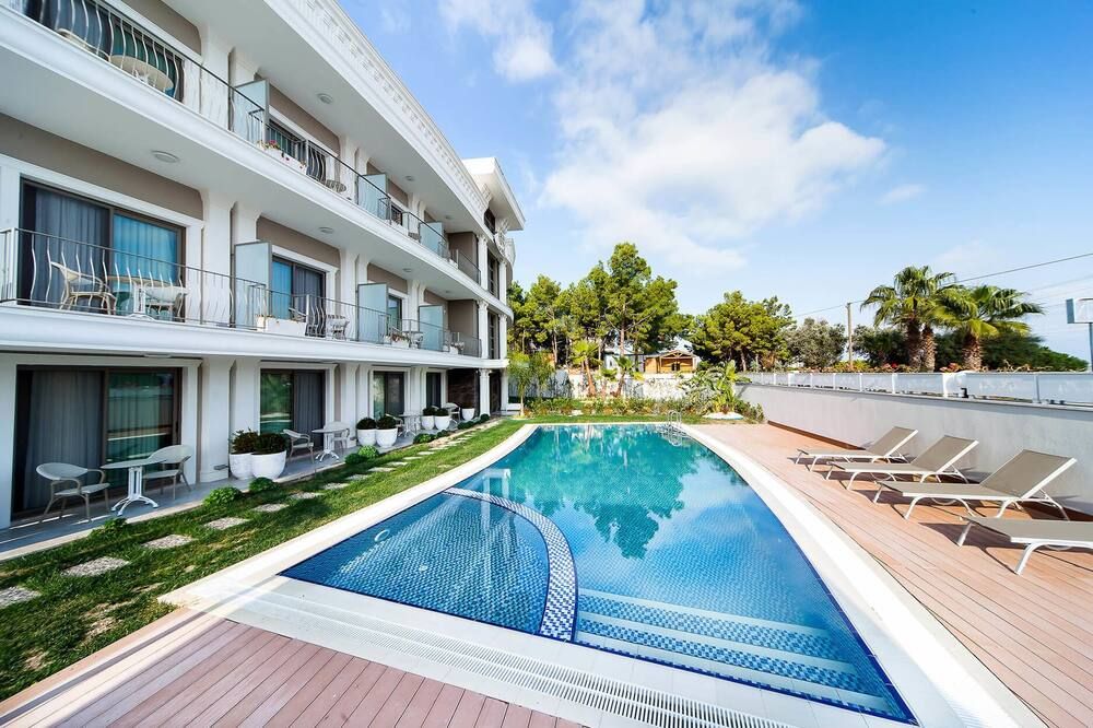 As Hotel Cesme - צזמה - בריכה